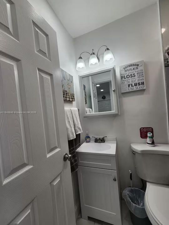 Недавно продано: $3,299,000 (0 спален, 0 ванн, 4914 Квадратных фут)