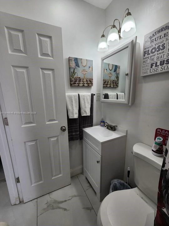 Недавно продано: $3,299,000 (0 спален, 0 ванн, 4914 Квадратных фут)