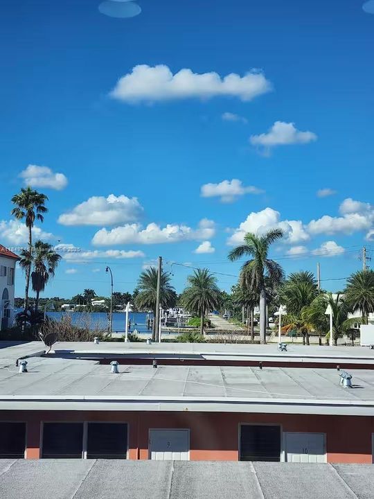 Недавно продано: $3,299,000 (0 спален, 0 ванн, 4914 Квадратных фут)