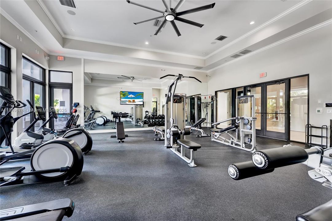 Недавно продано: $799,000 (5 спален, 2 ванн, 3065 Квадратных фут)