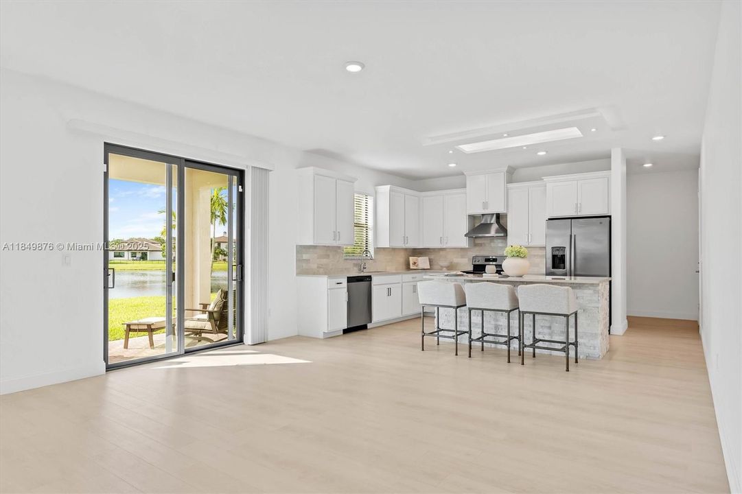 Недавно продано: $799,000 (5 спален, 2 ванн, 3065 Квадратных фут)