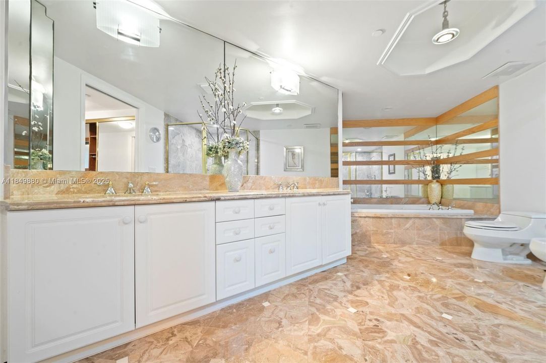 For Sale: $1,799,000 (2 beds, 2 baths, 1740 Square Feet)