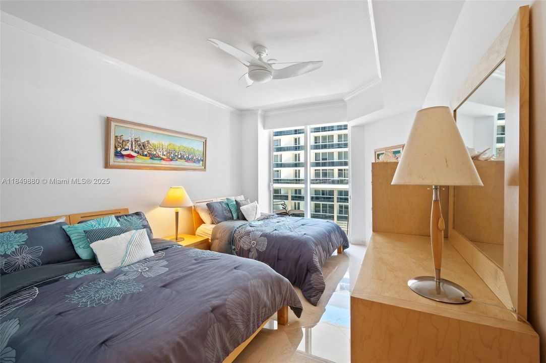 For Sale: $1,799,000 (2 beds, 2 baths, 1740 Square Feet)