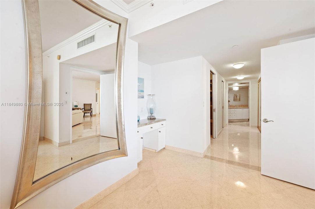 For Sale: $1,799,000 (2 beds, 2 baths, 1740 Square Feet)