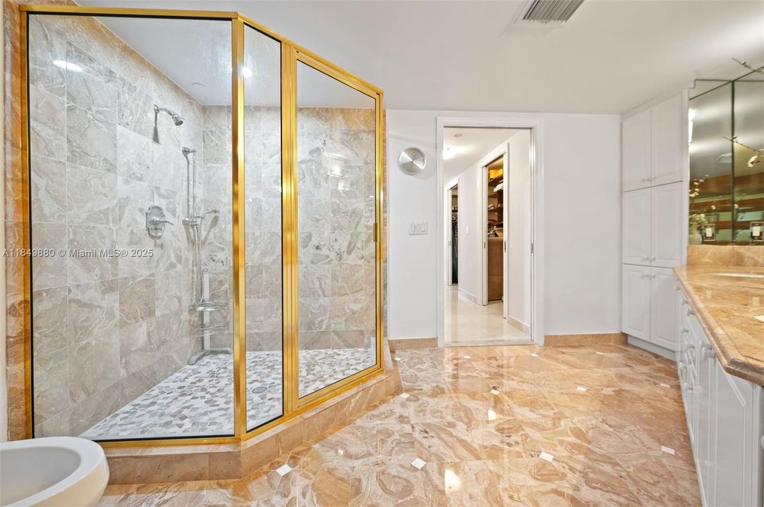 For Sale: $1,799,000 (2 beds, 2 baths, 1740 Square Feet)