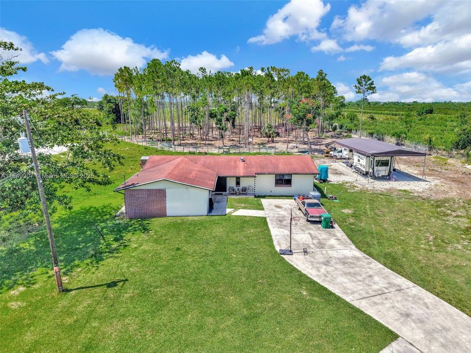 待售: $1,600,000 (4 贝兹, 2 浴室, 2181 平方英尺)