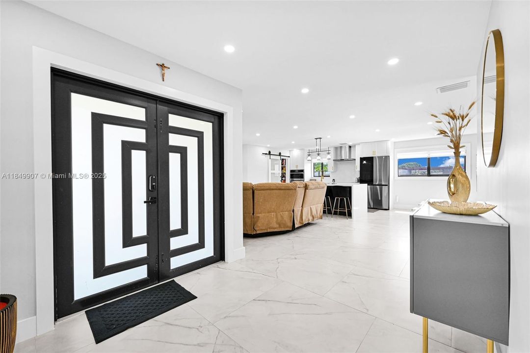 待售: $1,600,000 (4 贝兹, 2 浴室, 2181 平方英尺)