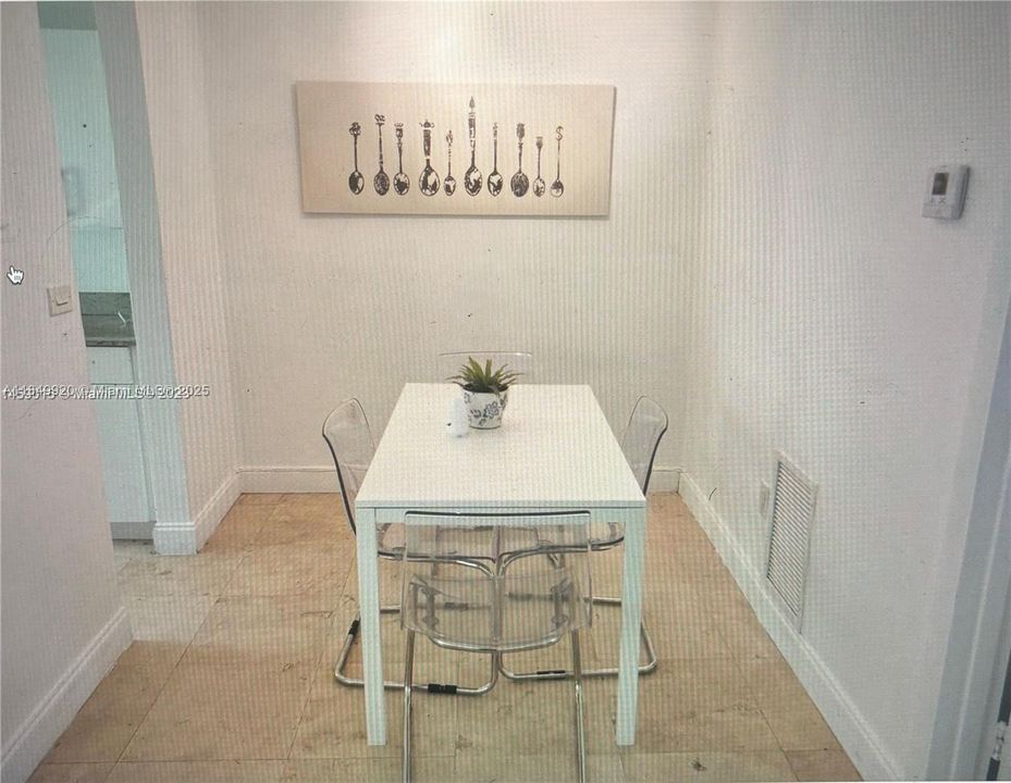 For Rent: $2,400 (1 beds, 1 baths, 530 Square Feet)