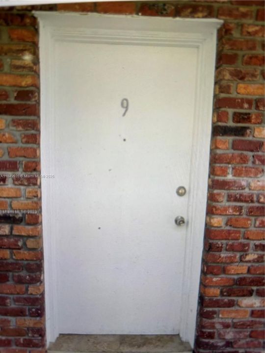 For Rent: $2,400 (1 beds, 1 baths, 530 Square Feet)