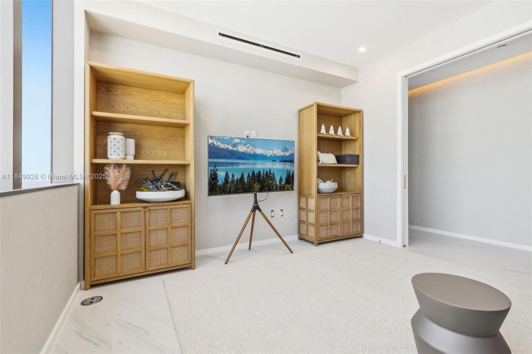 En Renta: $22,000 (3 camas, 3 baños, 2913 Pies cuadrados)