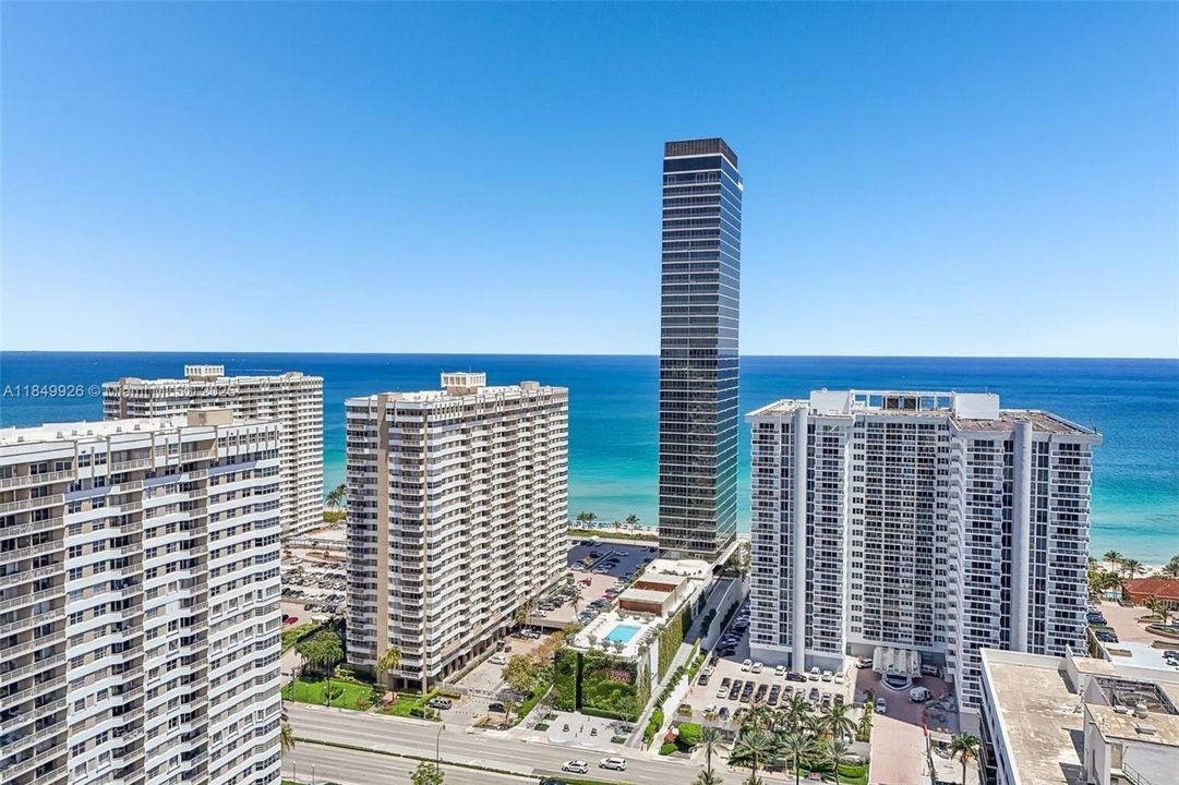 En Renta: $22,000 (3 camas, 3 baños, 2913 Pies cuadrados)