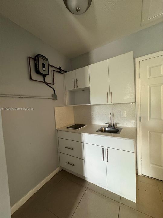 Active With Contract: $1,350 (0 beds, 1 baths, 26416 Square Feet)