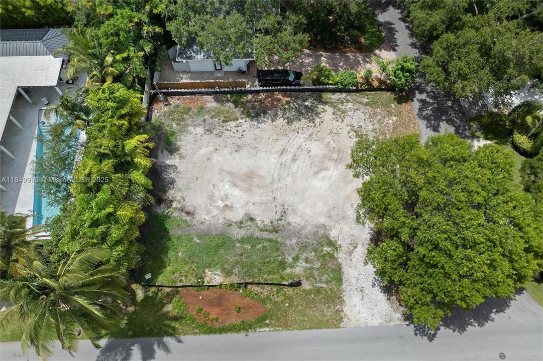 For Sale: $799,000 (7,488 sqft)