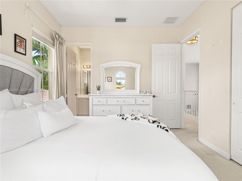 2nd bedroom upstairs