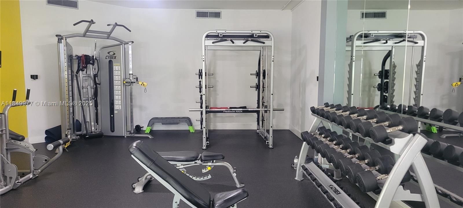 На продажу: $389,900 (2 спален, 2 ванн, 1430 Квадратных фут)