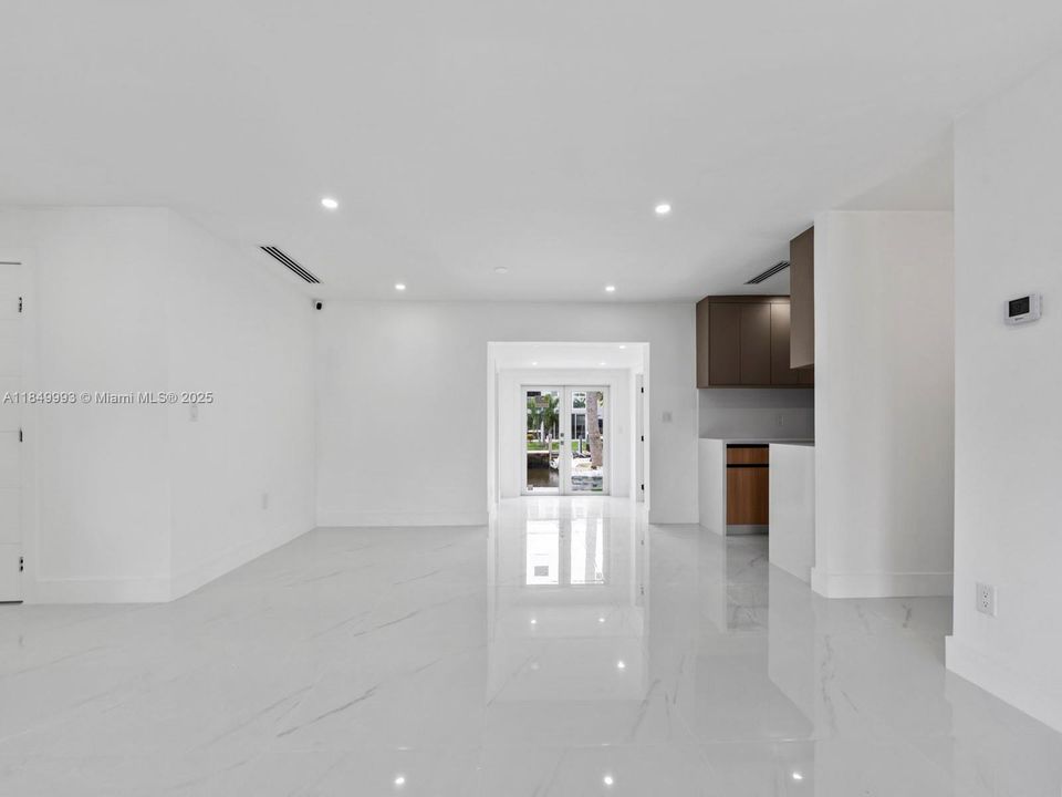 For Sale: $1,499,999 (0 beds, 0 baths, 2494 Square Feet)