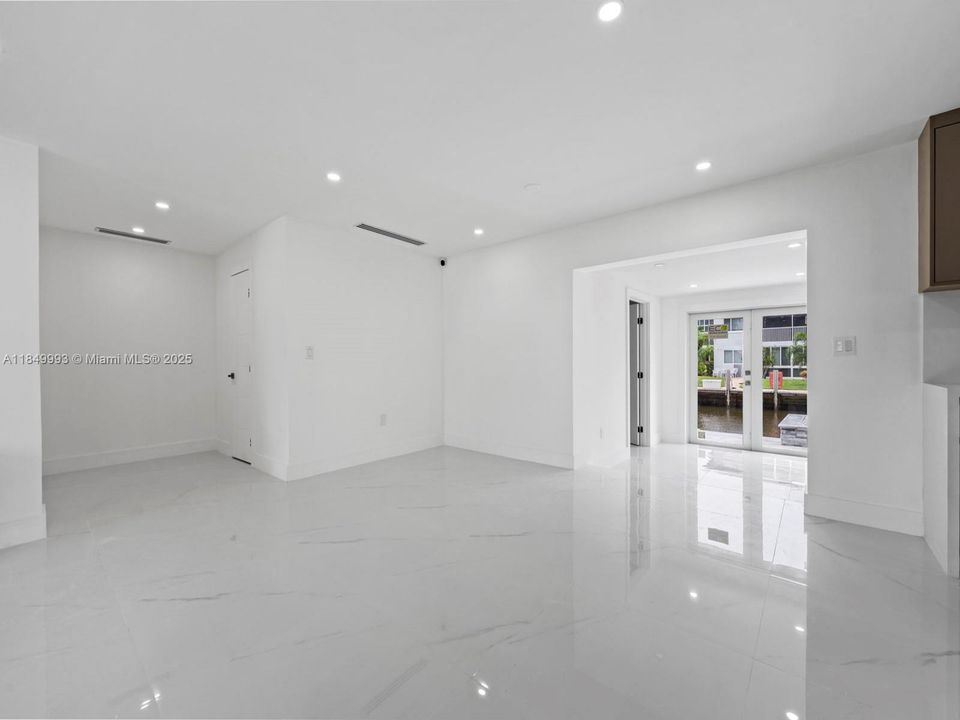 For Sale: $1,499,999 (0 beds, 0 baths, 2494 Square Feet)