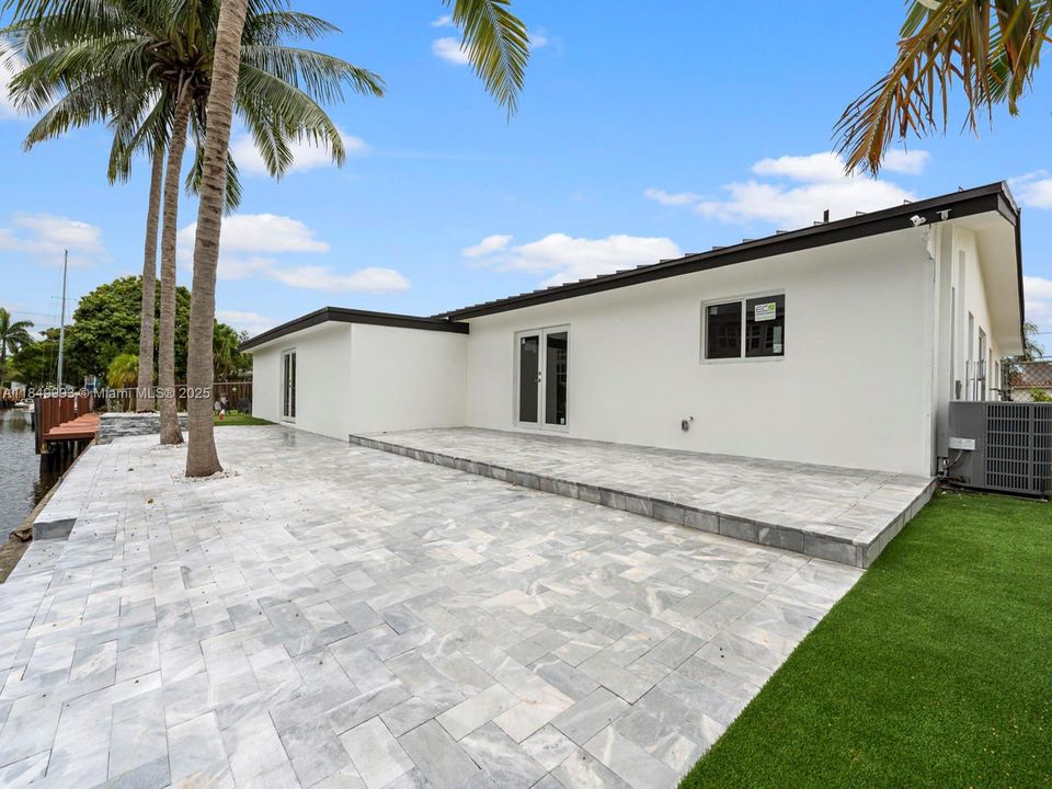 For Sale: $1,499,999 (0 beds, 0 baths, 2494 Square Feet)