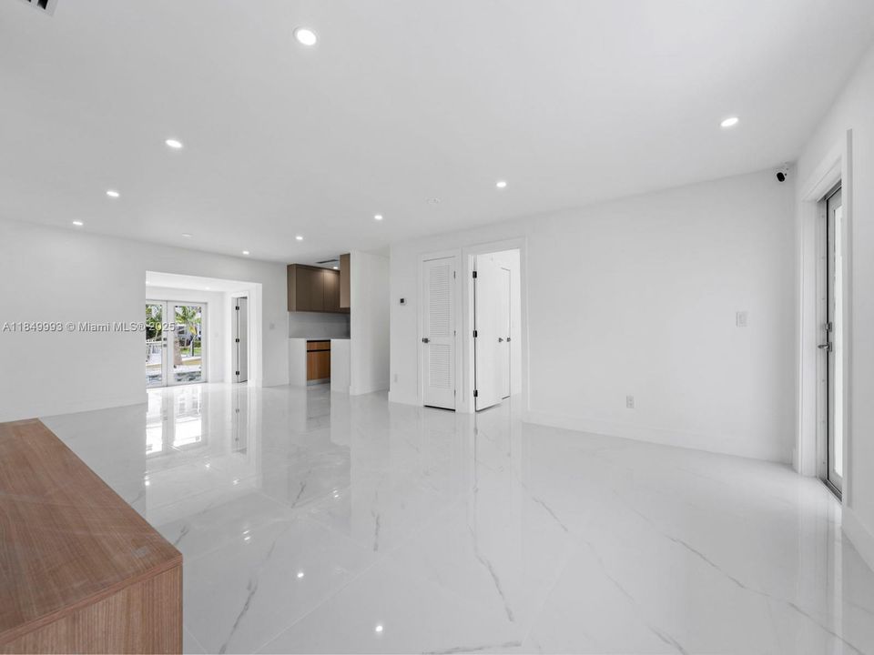 For Sale: $1,499,999 (0 beds, 0 baths, 2494 Square Feet)