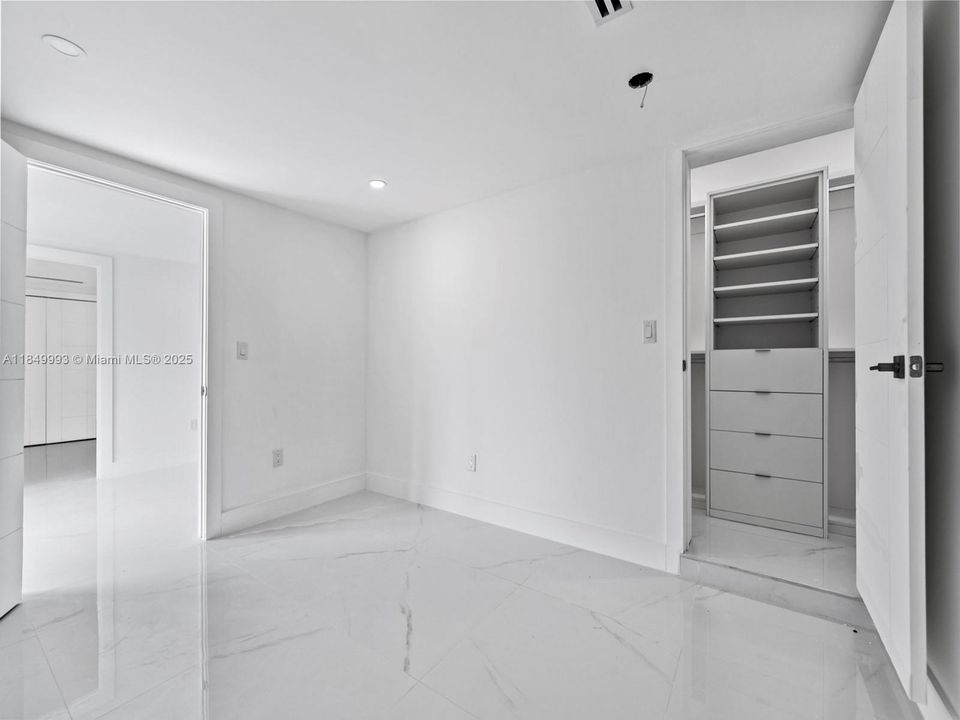 For Sale: $1,499,999 (0 beds, 0 baths, 2494 Square Feet)