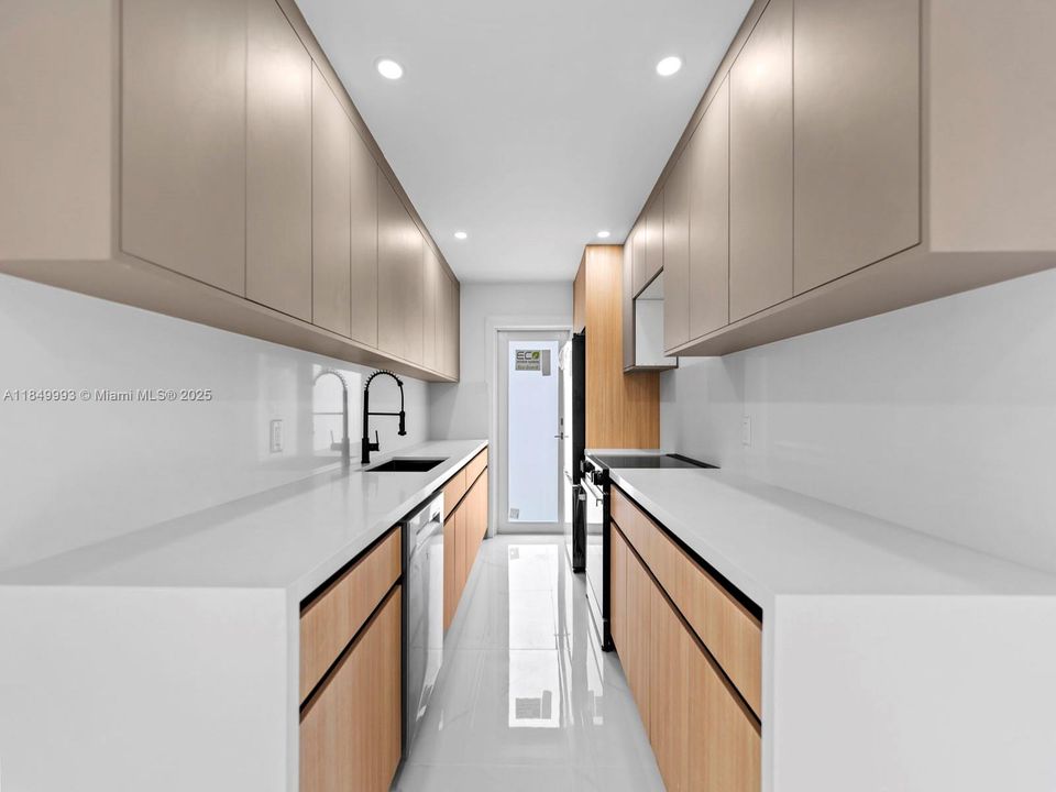 For Sale: $1,499,999 (0 beds, 0 baths, 2494 Square Feet)