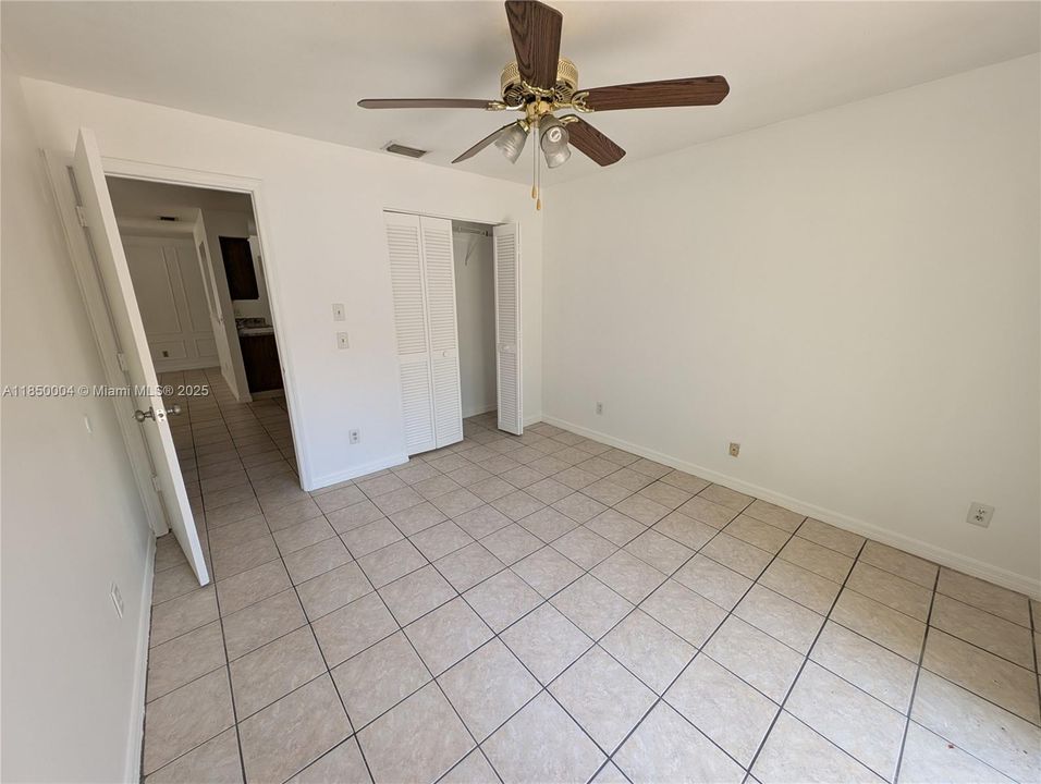 For Sale: $950,000 (0 beds, 0 baths, 2400 Square Feet)