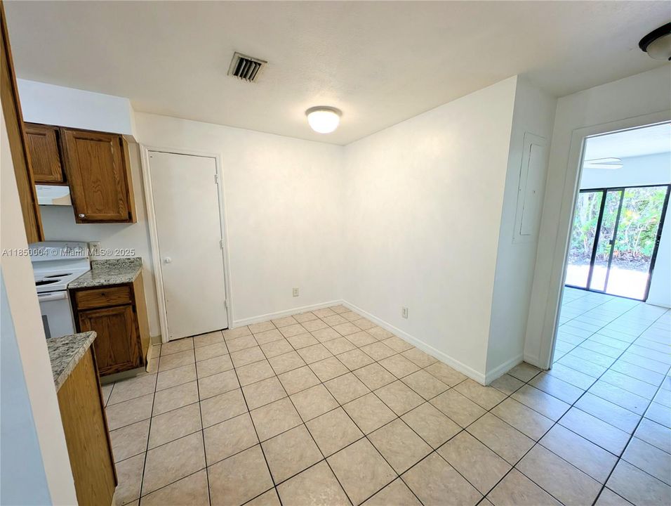 For Sale: $950,000 (0 beds, 0 baths, 2400 Square Feet)