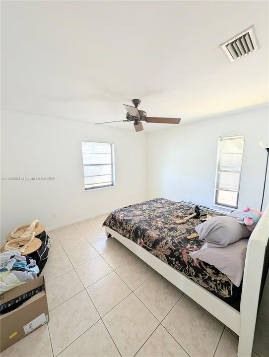 For Sale: $950,000 (0 beds, 0 baths, 2400 Square Feet)