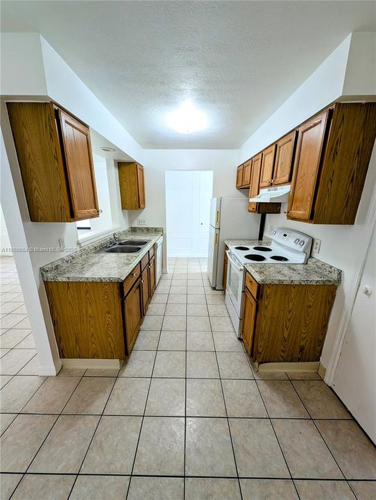 For Sale: $950,000 (0 beds, 0 baths, 2400 Square Feet)