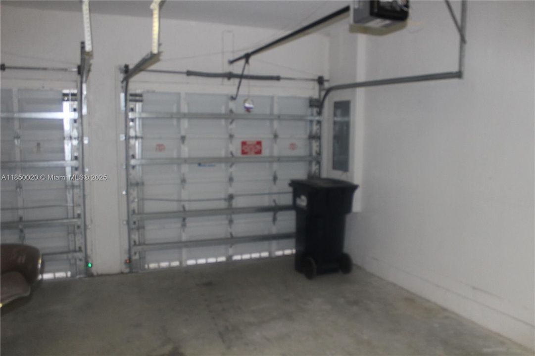 For Sale: $750,000 (4 beds, 3 baths, 2306 Square Feet)