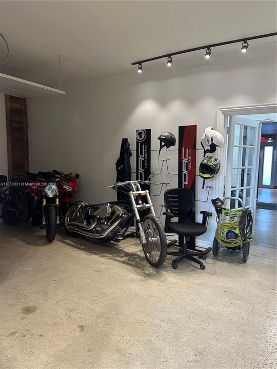 В аренду: $17 (0 спален, 0 ванн, 0 Квадратных фут)