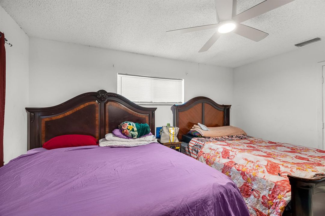 2291-Linton-Ridge-Cir-Apt-B4-HigMedia-01