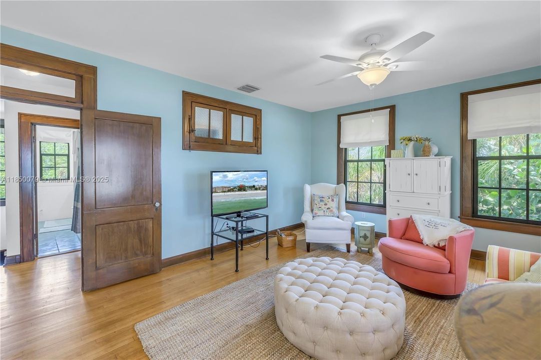 待售: $4,500,000 (0 贝兹, 0 浴室, 3090 平方英尺)