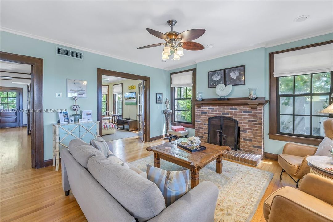 待售: $4,500,000 (0 贝兹, 0 浴室, 3090 平方英尺)