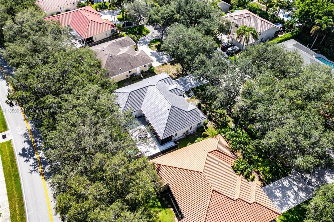 Vendido Recientemente: $720,000 (4 camas, 2 baños, 2051 Pies cuadrados)