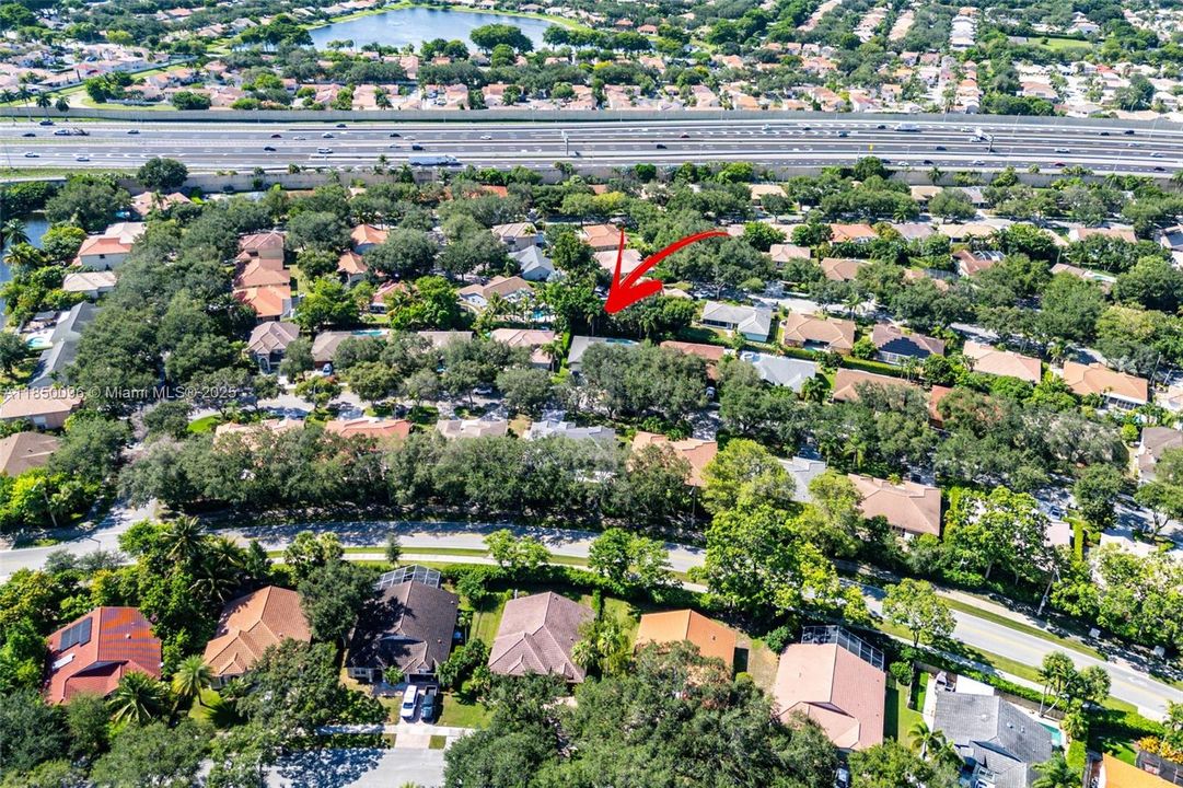 Vendido Recientemente: $720,000 (4 camas, 2 baños, 2051 Pies cuadrados)