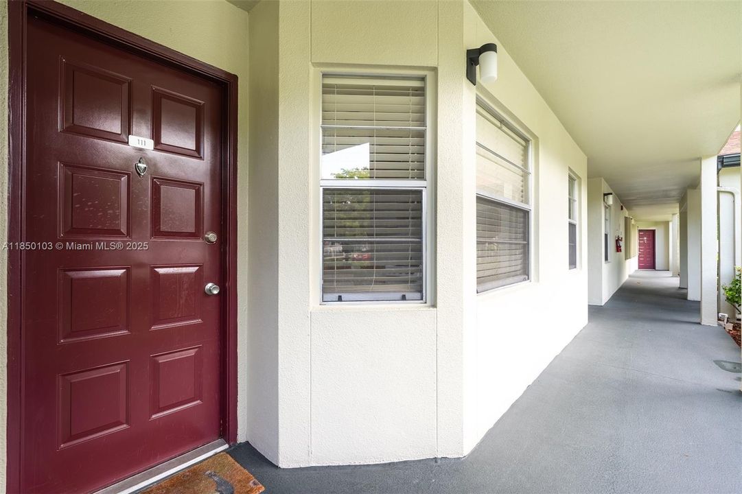 Vendido Recientemente: $117,000 (1 camas, 1 baños, 575 Pies cuadrados)