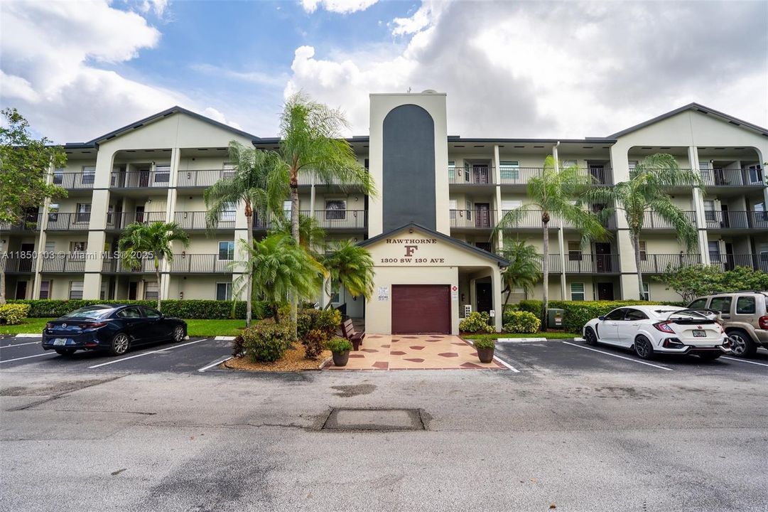 Vendido Recientemente: $117,000 (1 camas, 1 baños, 575 Pies cuadrados)