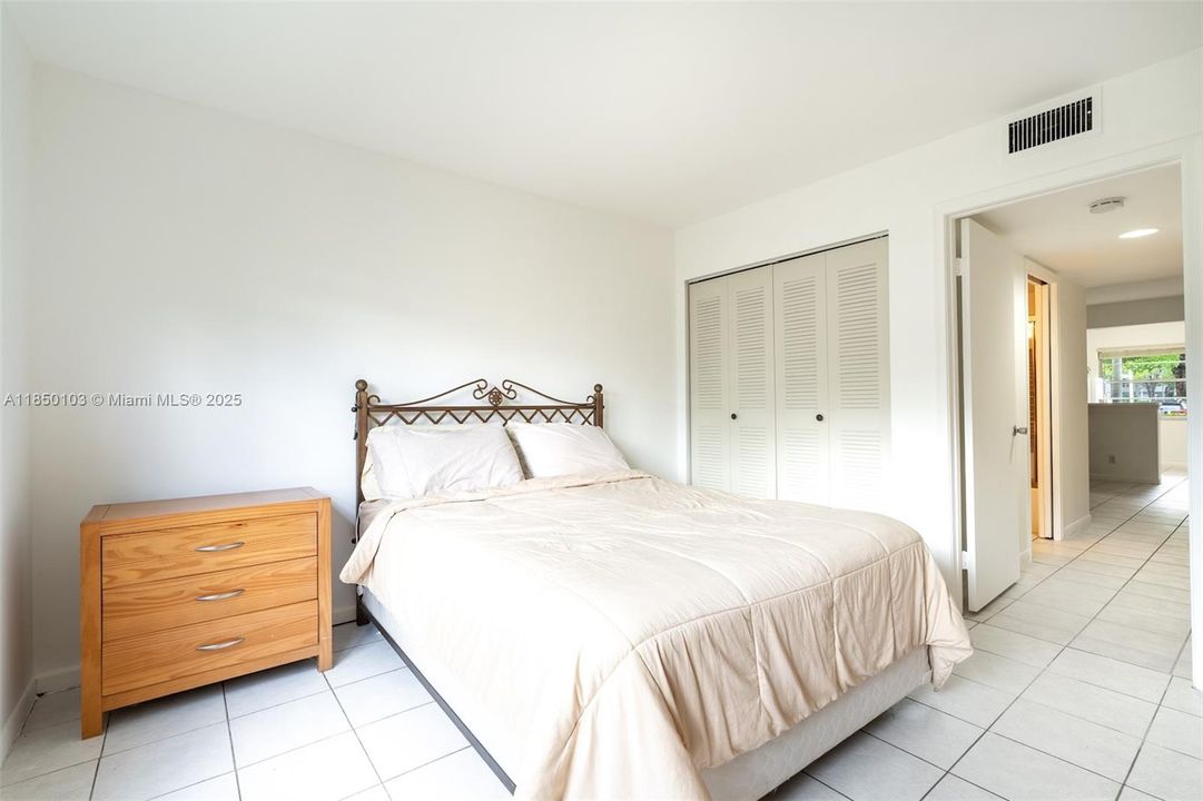 Vendido Recientemente: $117,000 (1 camas, 1 baños, 575 Pies cuadrados)