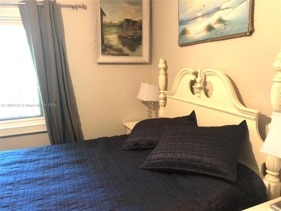 For Rent: $15,500 (7 beds, 6 baths, 4550 Square Feet)