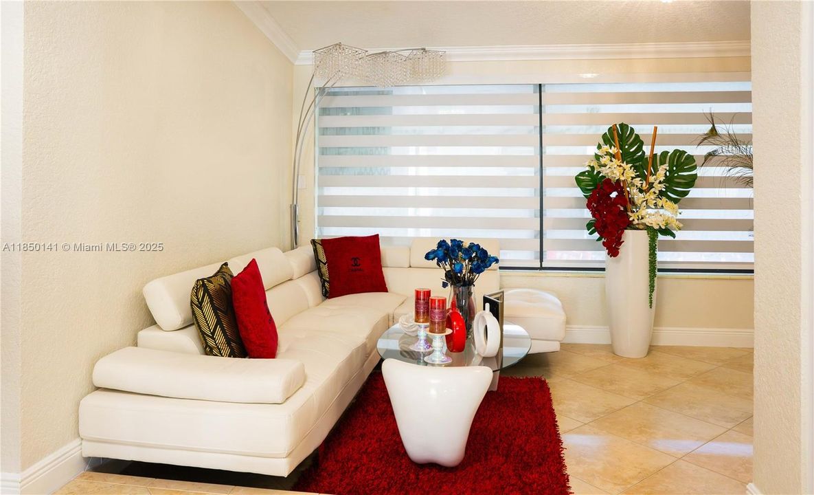 Недавно продано: $599,900 (3 спален, 2 ванн, 1648 Квадратных фут)