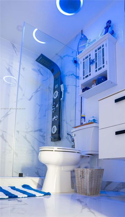 Недавно продано: $599,900 (3 спален, 2 ванн, 1648 Квадратных фут)