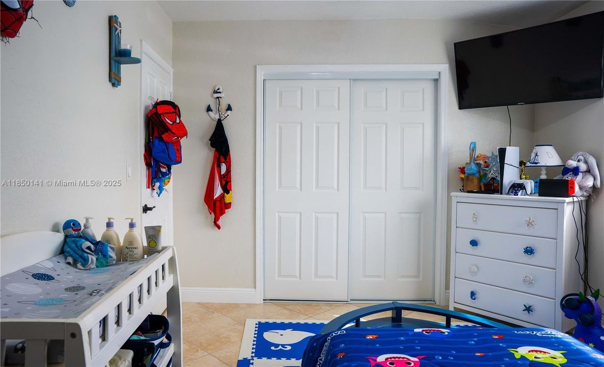 Недавно продано: $599,900 (3 спален, 2 ванн, 1648 Квадратных фут)