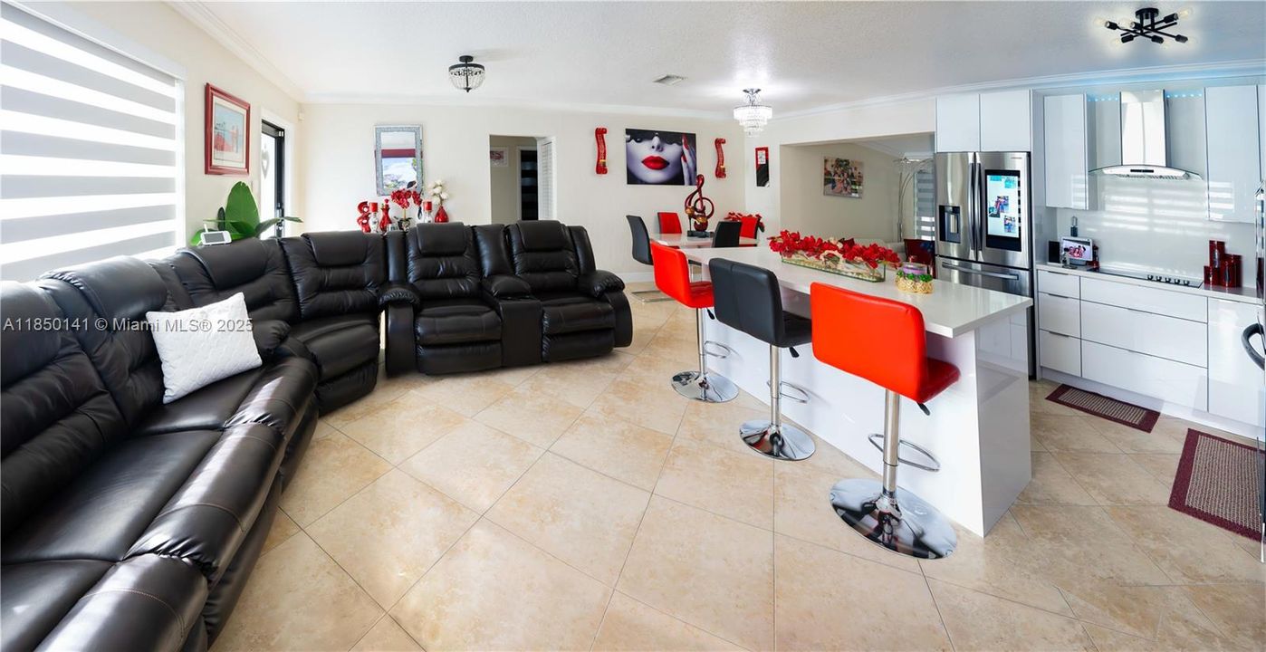 Недавно продано: $599,900 (3 спален, 2 ванн, 1648 Квадратных фут)