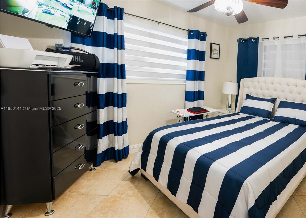 Недавно продано: $599,900 (3 спален, 2 ванн, 1648 Квадратных фут)