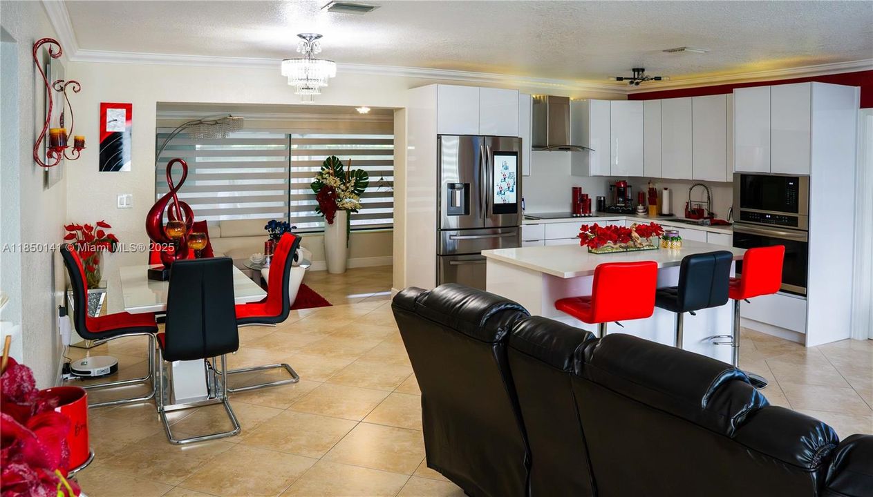 Недавно продано: $599,900 (3 спален, 2 ванн, 1648 Квадратных фут)