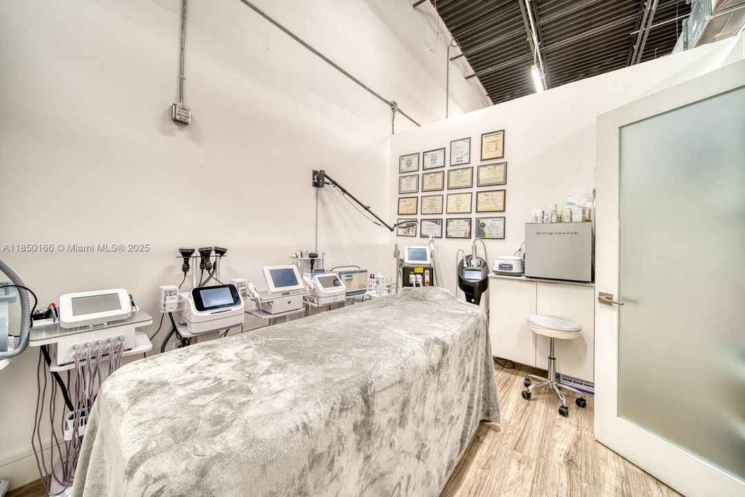 На продажу: $100,000 (0 спален, 0 ванн, 0 Квадратных фут)