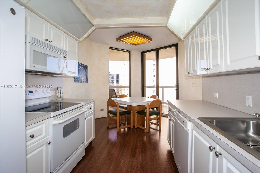 最近售出: $499,000 (2 贝兹, 2 浴室, 1622 平方英尺)