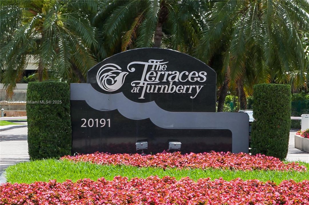 最近售出: $499,000 (2 贝兹, 2 浴室, 1622 平方英尺)