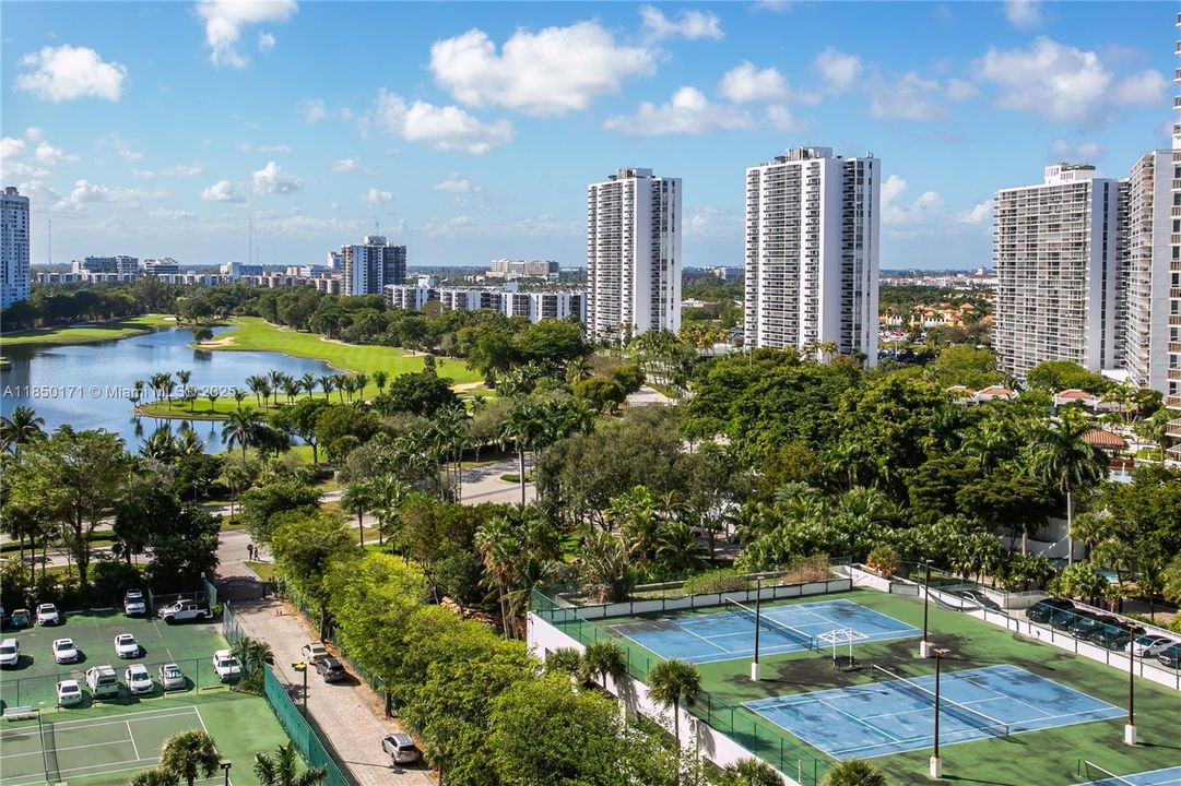 最近售出: $499,000 (2 贝兹, 2 浴室, 1622 平方英尺)